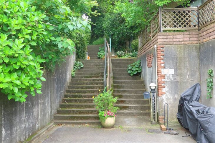 寺分富士への階段