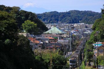 名越切通 鎌倉川入口からの風景