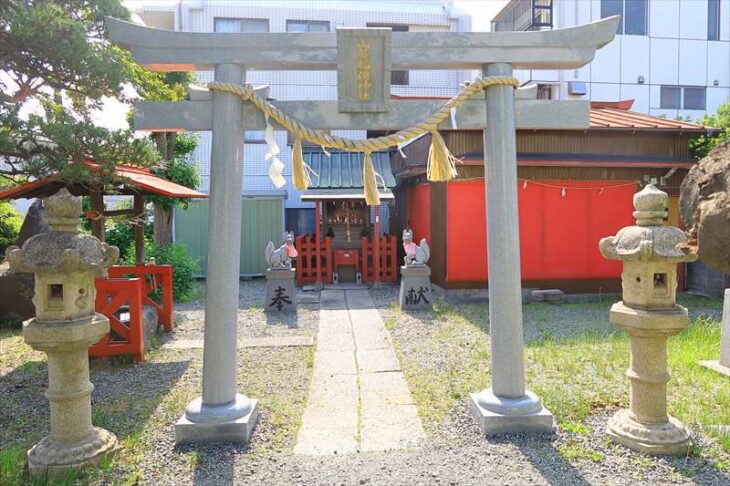山蒼稲荷神社
