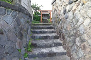稲荷神社（鎌倉市長谷2丁目・坂ノ下）