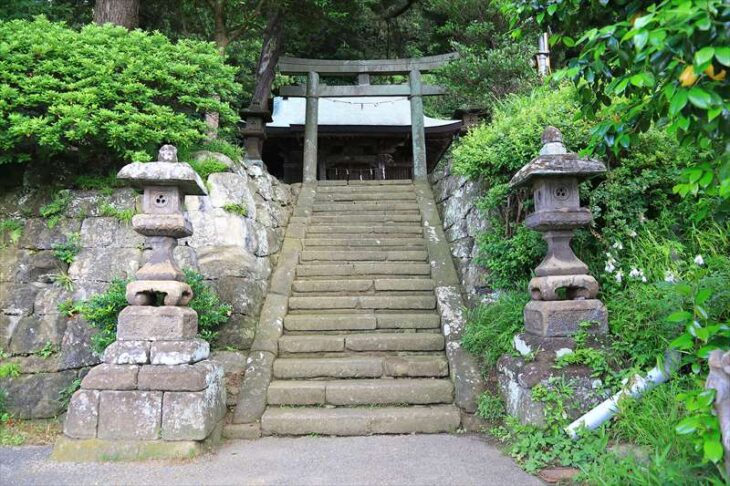 十二所神社の入口