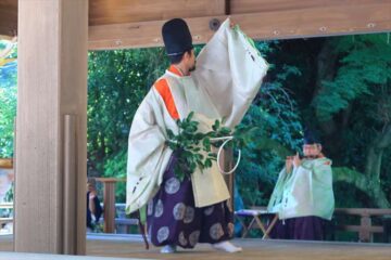 鎌倉宮の七夕祭 宮司の舞の奉納