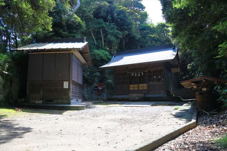駒形神社の境内