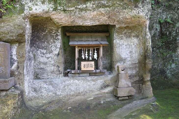大船の熊野神社の境内社（稲荷社）