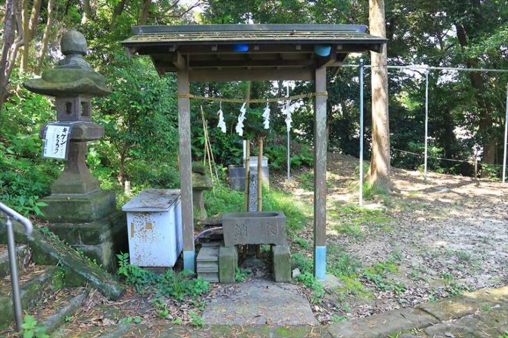 神明神社の手水舎