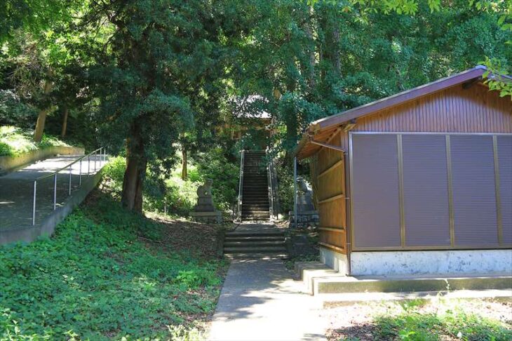 熊野神社（手広）の参道