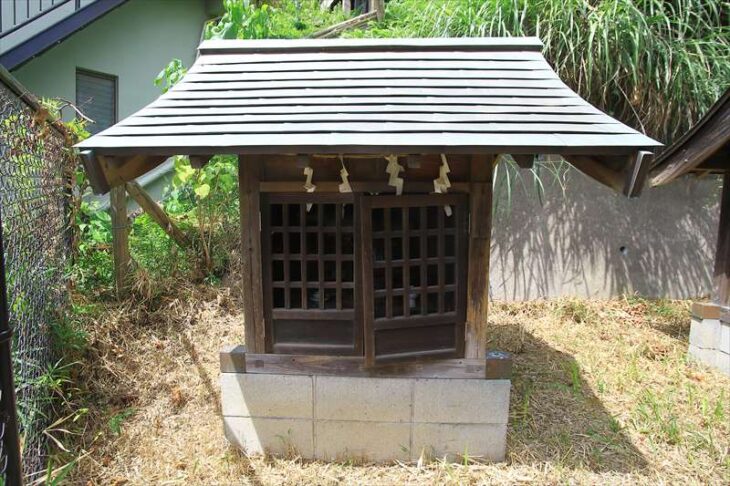 台 神明神社の末社