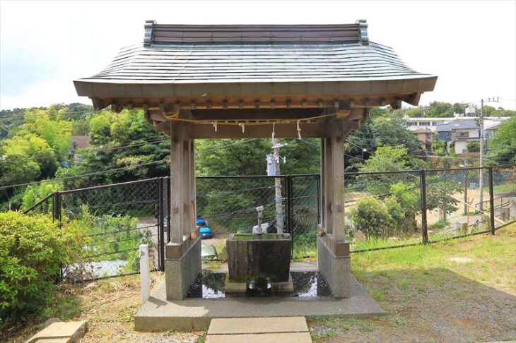 台 神明神社の手水舎