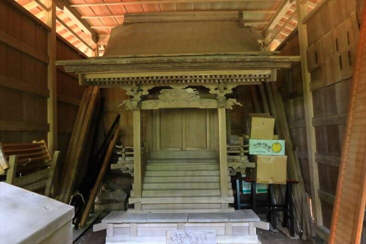 鎌倉市台 八幡神社の社殿の中
