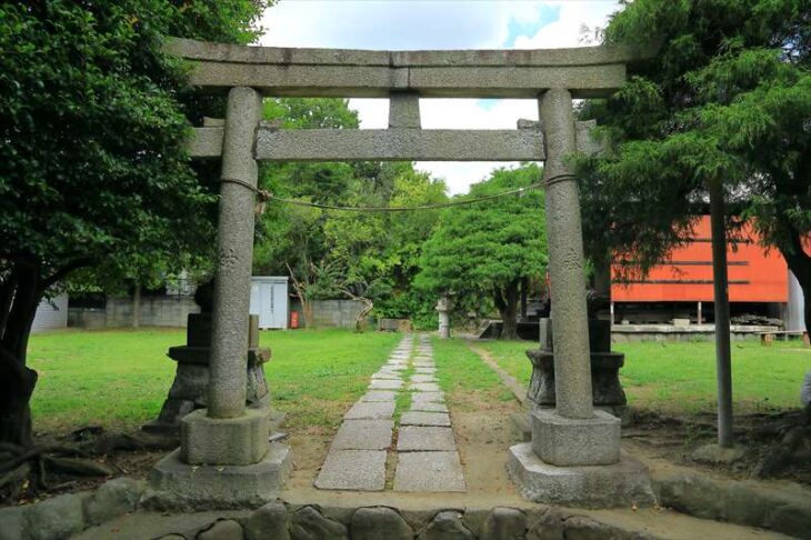 鎌倉の厳島神社の二の鳥居