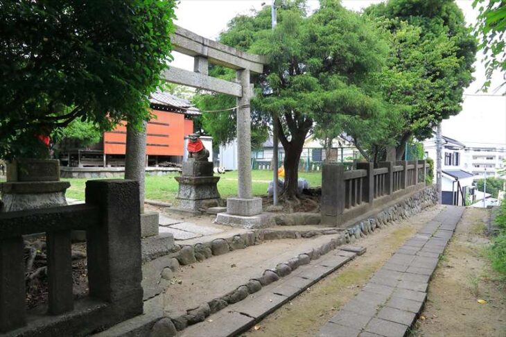 鎌倉の厳島神社の二の鳥居