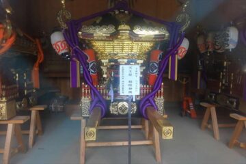 小動神社の神輿