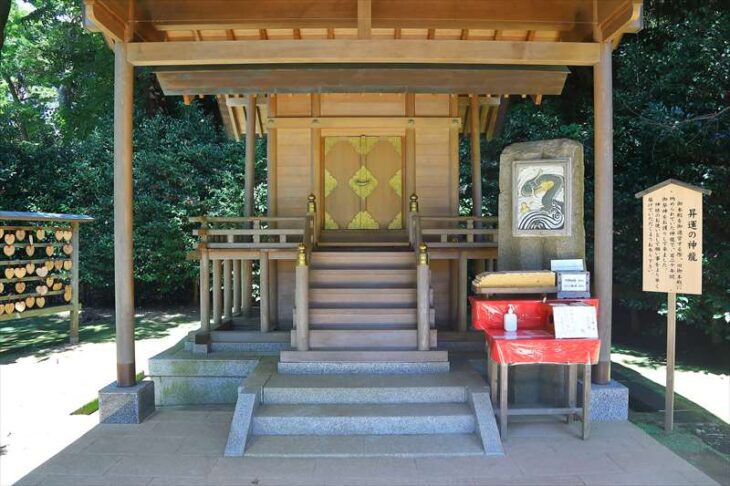 葛原岡神社の社殿