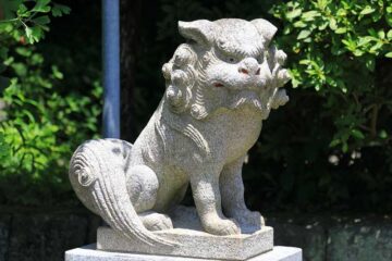 諏訪神社（御成町）狛犬