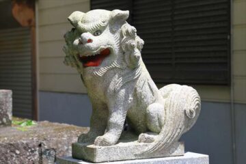 諏訪神社（御成町）狛犬