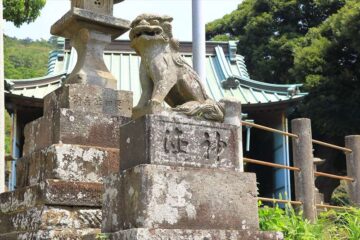 山ノ内の八雲神社の狛犬