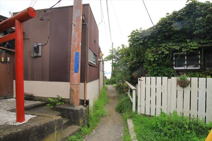 坂ノ下の砂浜側の海岸付近（坂ノ下13～15・19～24）
