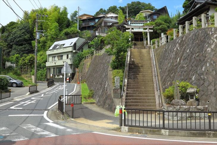台4丁目と神明神社