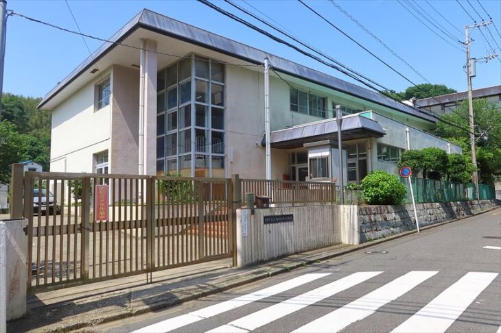 鎌倉市立稲村ヶ崎小学校