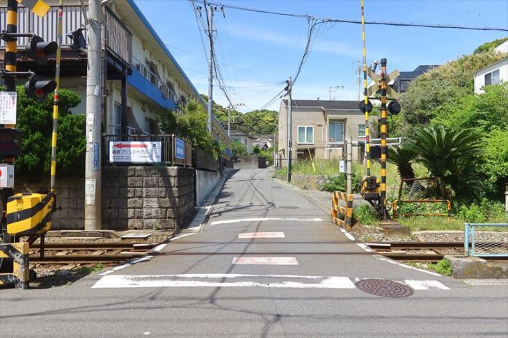 江ノ電踏切「七里ヶ浜3号」