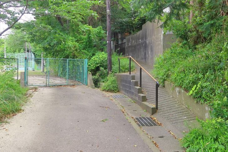 深沢中学校裏側(南側)