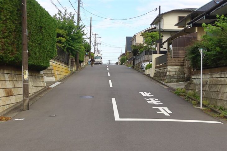 七里ガ浜東3丁目