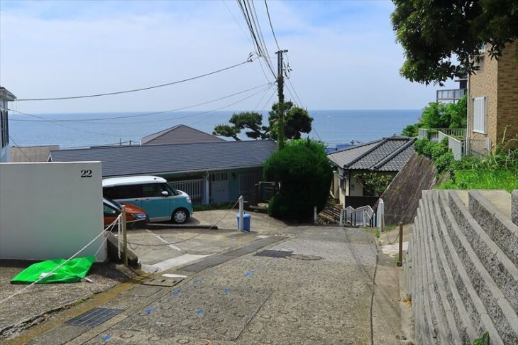 七里ガ浜1丁目