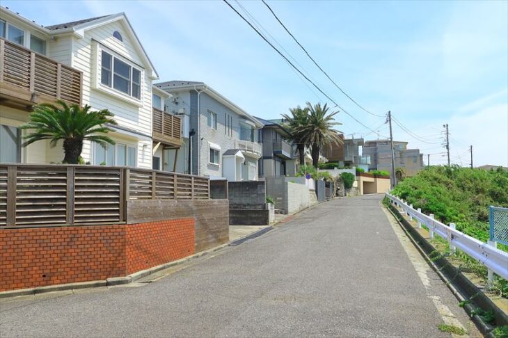 七里ガ浜2丁目