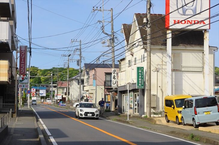 県道304号線沿い