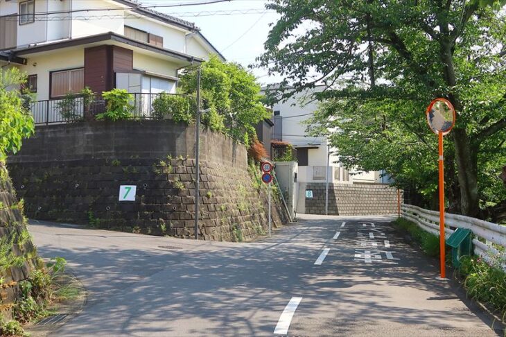 谷之前エリア