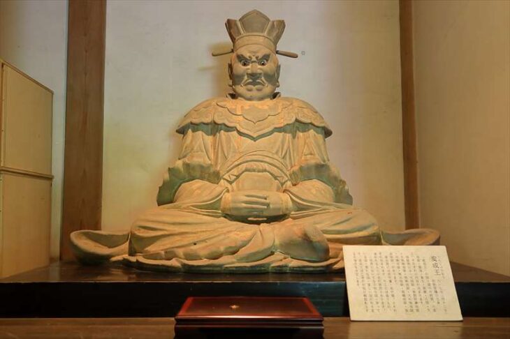 円応寺の変成王 木像