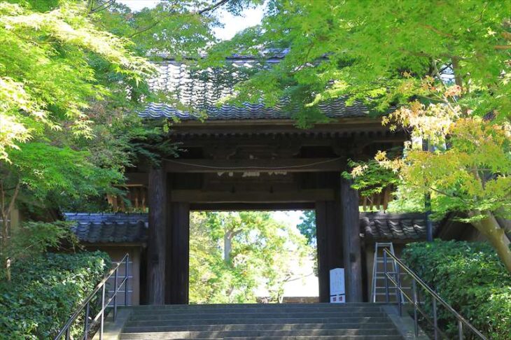 円覚寺　総門