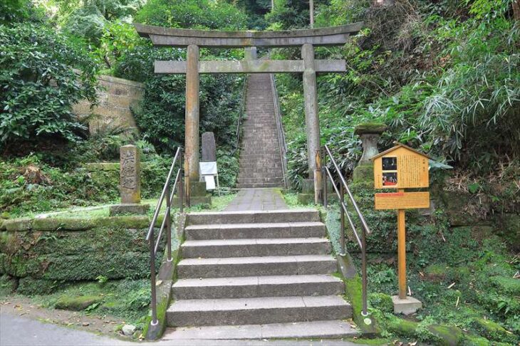 円覚寺 弁天堂の鳥居