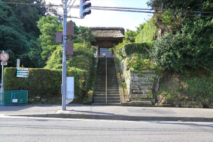長寿寺への階段