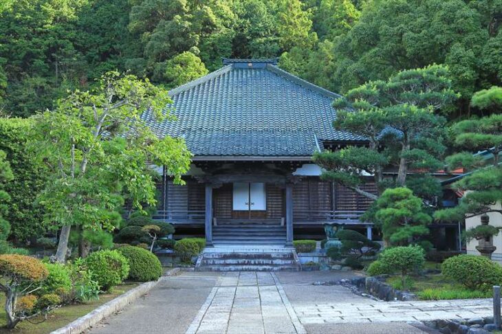 大長寺の本堂