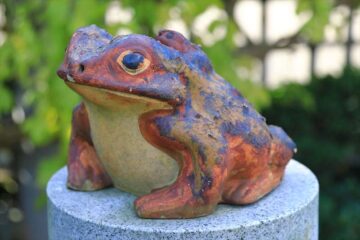 本龍寺のカエルの像