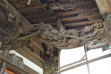 上行寺 木彫りの龍