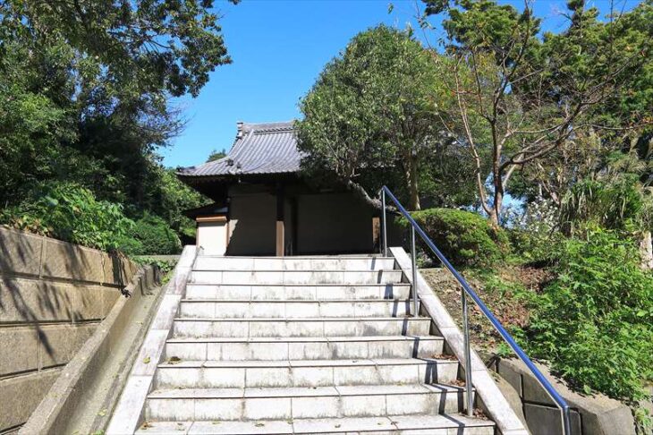 黙仙寺の最後の階段