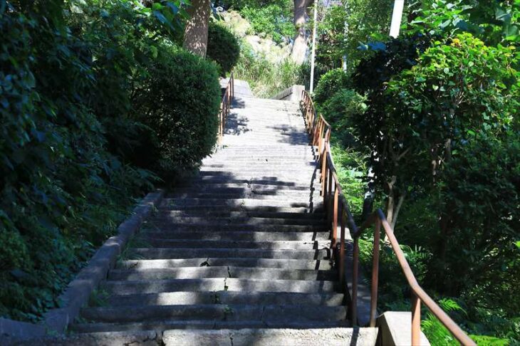 黙仙寺の階段