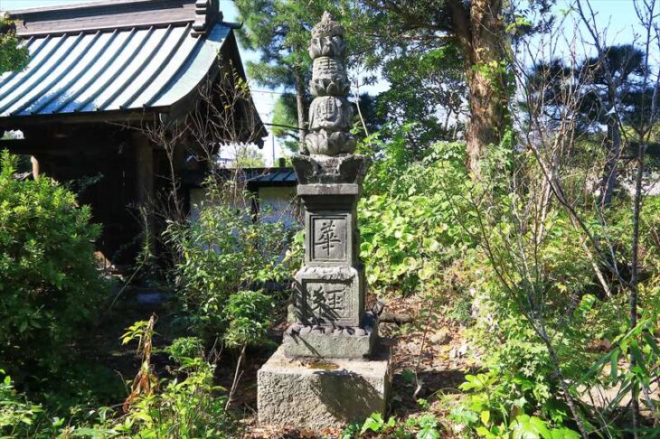 妙法寺の宝篋印塔