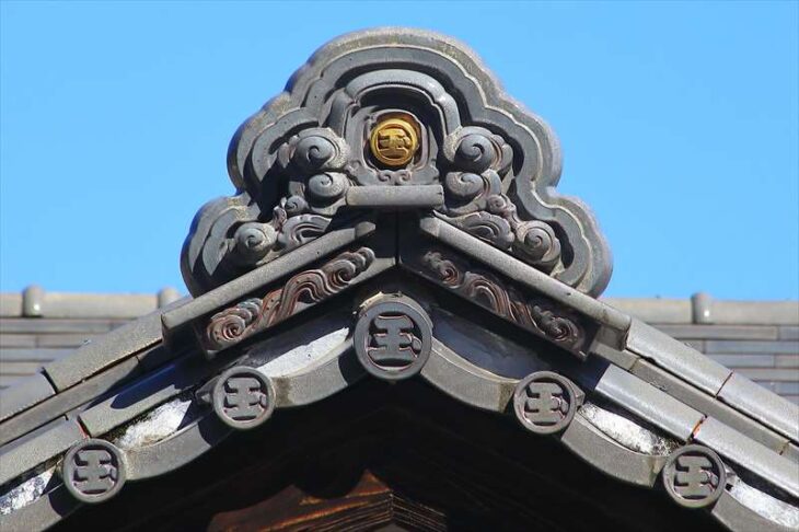貞宗寺の瓦