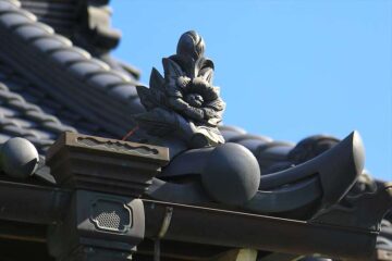 東漸寺 屋根にある蓮の鐙瓦