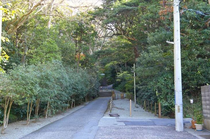 妙本寺の参道