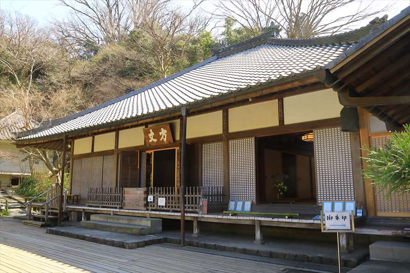 明月院の梅・サンシュユの様子と見頃 鎌倉の寺院と札所巡り by鎌倉PRESS