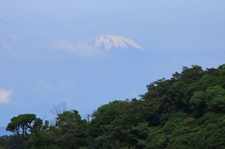 建長寺・半僧坊から見る富士山