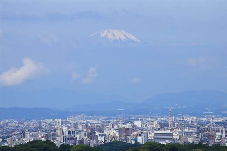 建長寺・勝上献展望台から見る富士山