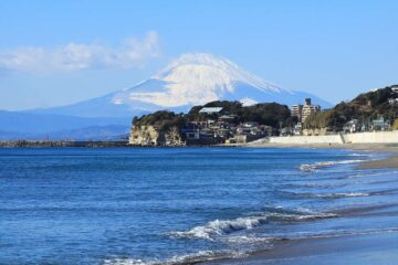 小動岬と富士山