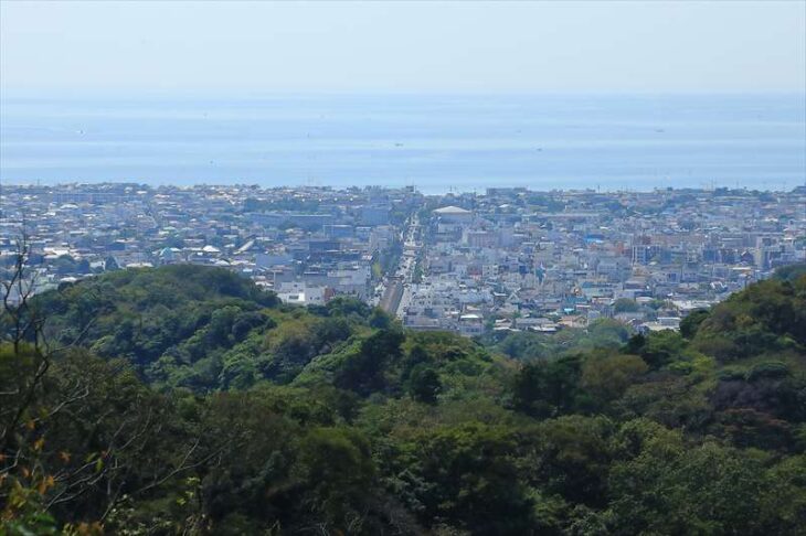 天園ハイキングコースの十王岩からの眺め