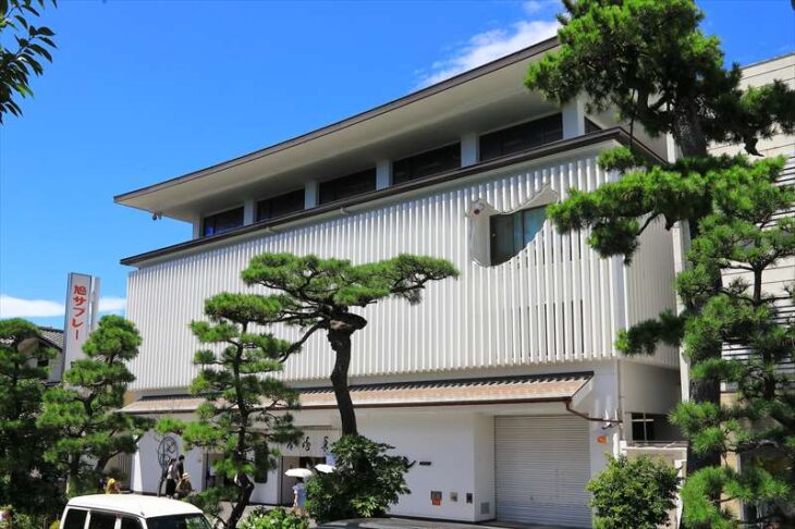 豊島屋本店