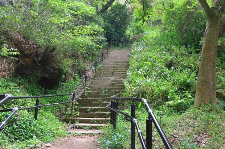 大町と浄明寺を結ぶ階段道